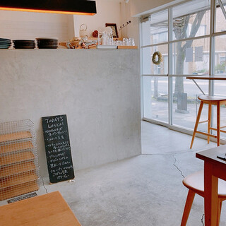 ゼルコバ食堂_2