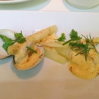 GARB Tokyo - 前菜　白アスパラとはまぐりオランデーズソース
