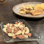 i-na Dining Bar and Cafe  - ナッツ、ドライフルーツ