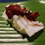 Spice & Dining KALA - スパイス寿司〜ヤリイカ、ホタルイカの他人握り