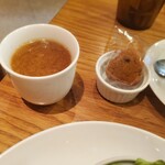 イーモンズ カフェアンドバー - 