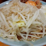 ラーメン 盛太郎 - ヤサイはノーコールだとこんな感じ。最初に聞かれなかったが、途中で確認があったところをみると....