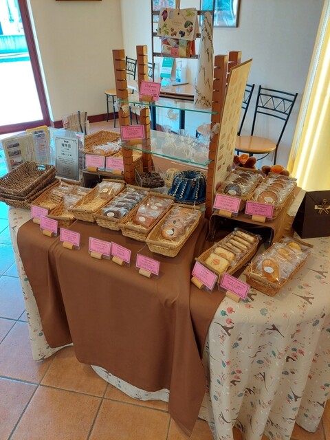 Patisserie Montan Vert photo 3