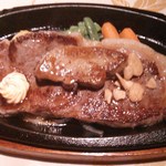 和牛ロース２７００円+フォアグラソテー９００円のせ