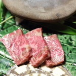 日本料理 鎌倉山倶楽部 - 牛肉の陶板焼き