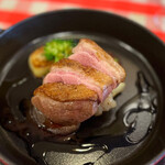ビストロ デ トロワ - ◇チェリバリー種鴨胸肉のロースト バルサミコ酢ソース