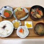 筑前煮とアジフライ定食