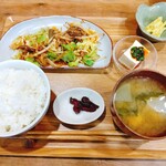 くじら食堂 - スタミナ定食 850円