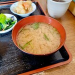 菊水 - わかめと三つ葉のお味噌汁