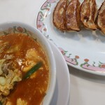 餃子の王将 - 豚辛ラーメン＆餃子