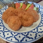 2013.07 トートマンクン９００円（エビ入りのさつま揚げ）は今回も頼みました。エスニックなソースが決め手です：笑