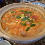 2013.07 新製品トムヤンホルモン１２００円（モツ入りトムヤンクン）机の上でぐつぐつアチチです♪