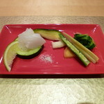 新和食 元永 - アオリイカのお造りと夏野菜
      