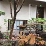 うなぎ料理 三代目うな東 昭和四十四年創業 - 