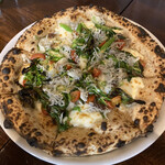 LA PORTA ROSSA - シラスのピザ