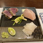 Okei Sushi - 鰹のタタキ、サワラ、干しガレイ