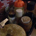 プリンス松葉 - テーブル上のドレッシングなど