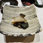 鮨匠 のむら - 【写真⑬】黒鮑(佐賀県唐津)、肝添え