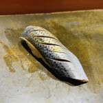 鮨匠 のむら - 【写真㉒】小鰭(鹿児島県)