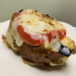 トースト ネイバーフッド ベイカリー - ① 356円：茄子とトマトのチーズグリエ
