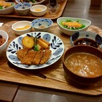 奥出雲玄米食堂井上 - 牛カツプレート