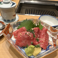 神戸焼肉 金虎 - 