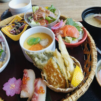 くし路 KITTE丸の内店 - 