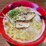 Katae Ramen - 「濃厚鶏白湯ラーメン」（790円）。