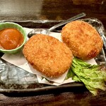 函館開陽亭 すすきの - カニクリームコロッケ　割ったら驚愕！旨い