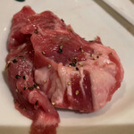 羊肉炭火焼 肉汁屋 - 