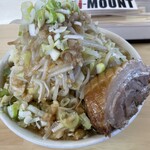 ハイマウント M - ラーメン並、ニンニク少し