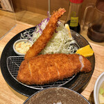 とんかつ 美濃屋 - ロースかつ定食 800円 エビフライ 300円