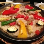 バル デリコ - 鶏肉と野菜のパエリア　1200円