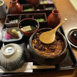 あつた蓬莱軒 本店 - 