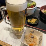 地魚酒場 魚八商店 - 生ビールとお通し