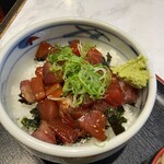 地魚酒場 魚八商店 - まぐろ漬け丼