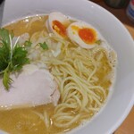 はぐれ雲 - 麺は中細ツルツル