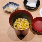 鮨　縁 - 黄ニラのみそ汁