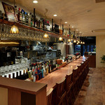 PizzaKingバンバール - ゆったり座れる低いカウンター席