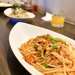 ピッツエリアバール　CACTUS　D'ORO - 桜海老となばなのトマトソース　スパゲティ