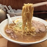 Oniyamma - 麺アップ