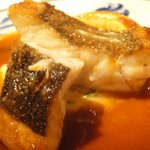 アピシウス - 鱸のミキュイ　モロッコ風