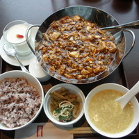 過門香 KITTE丸の内店 - 麻婆豆腐セット