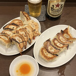 ヤマタニ餃子店 - 特製餃子,シソ餃子,丸ごと海老餃子,瓶ビール