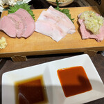大衆ホルモン肉力屋 - 肉刺し3種盛り