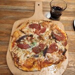 パセリ屋 - アンチョビトマトピザ