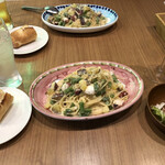 梅田バル イタリア食堂 CIMA - 蛸とサンド豆、ジャガイモのスパゲッティ！美味しい！シャンパンとミモザでご馳走様でした♪