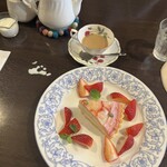 KASHIWA CAFE & COFFEE ROASTERY - 