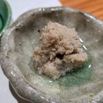 鮨匠 のむら - ⑨海藤花【かいとうげ】(真蛸の真子)(鹿児島県開聞岳沖産)
      丁寧に蛸から取り出され、のむらオリジナル醤油で煮てあります
      粒が綺麗に立っており、薄味の味付けで柔らかな旨みを楽しみました