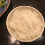 Katsu - ご飯(意外と美味しかった)